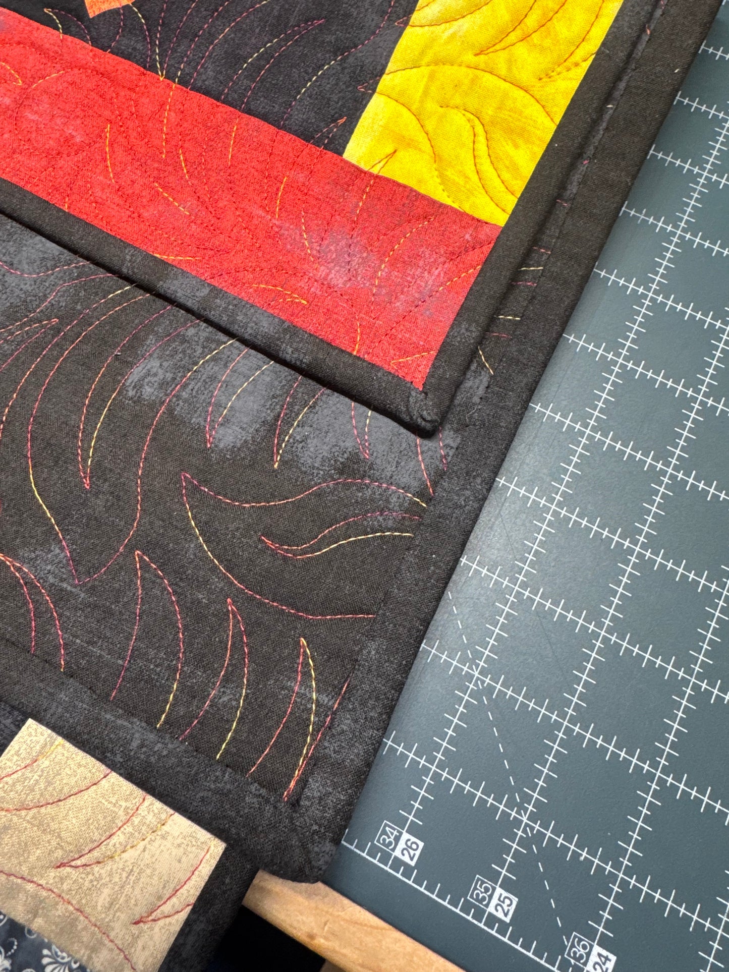 Card trick table runner
